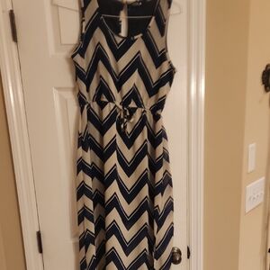 Indulge Chevron Patterned Midi Dress in Navy and Cream